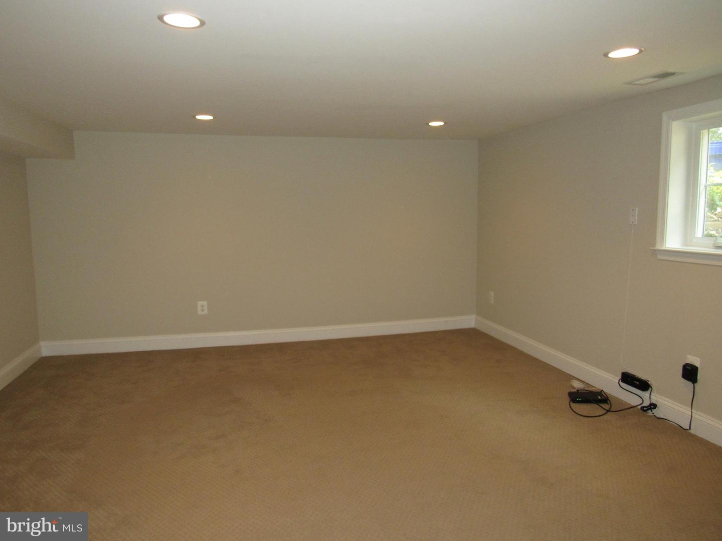 3528 14TH ST N, ARLINGTON, Virginia 22201, 6 Bedrooms Bedrooms, ,5 BathroomsBathrooms,Residential,For sale,3528 14TH ST N,VAAR2057134 MLS # VAAR2057134