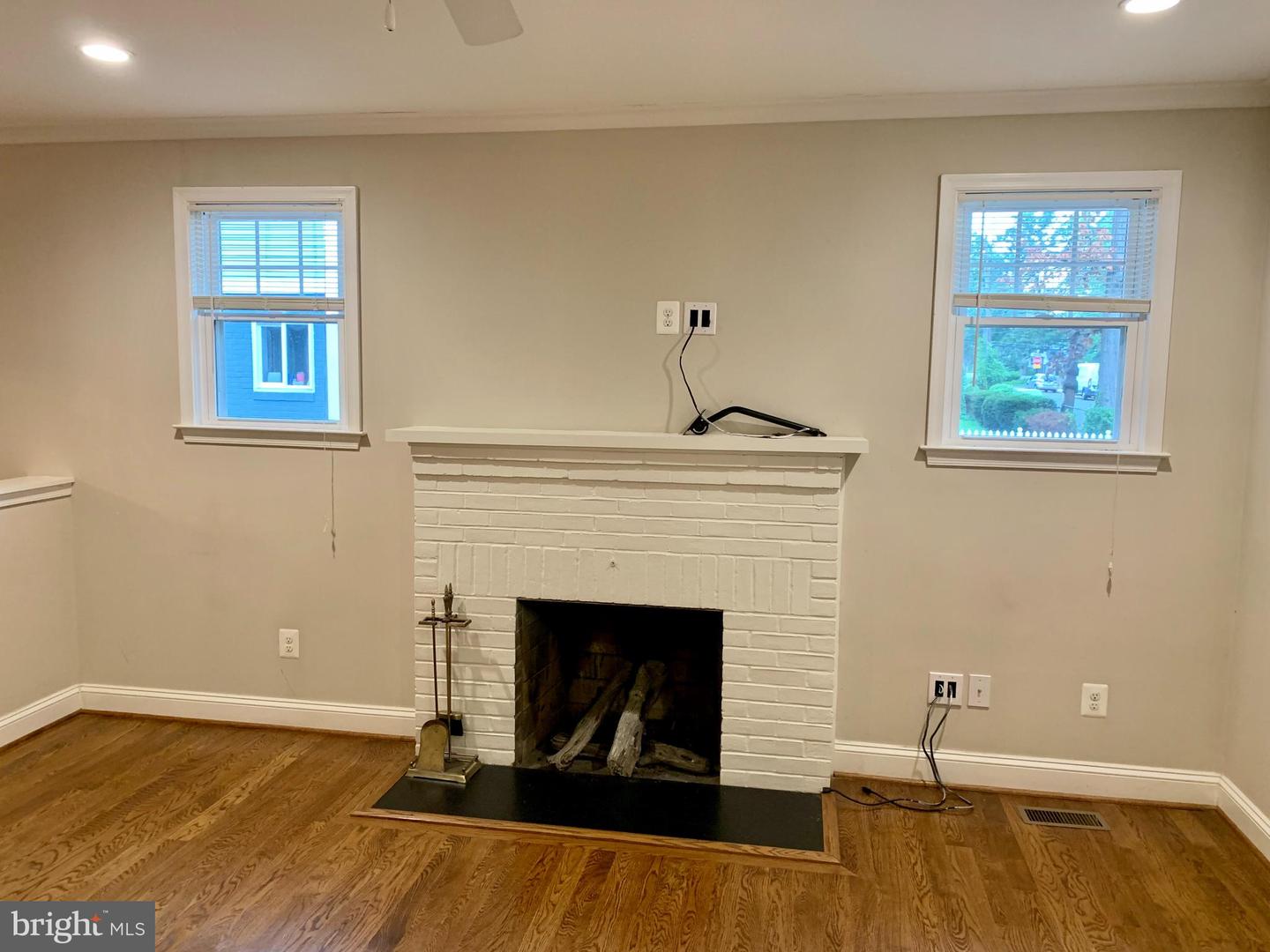 3528 14TH ST N, ARLINGTON, Virginia 22201, 6 Bedrooms Bedrooms, ,5 BathroomsBathrooms,Residential,For sale,3528 14TH ST N,VAAR2057134 MLS # VAAR2057134