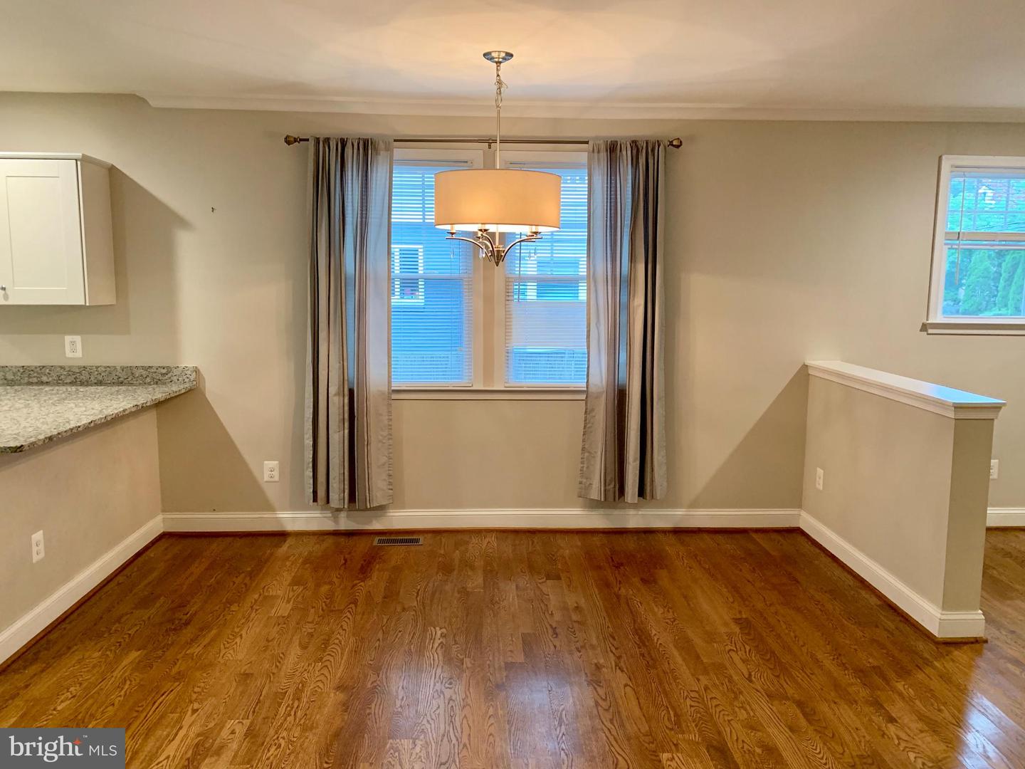 3528 14TH ST N, ARLINGTON, Virginia 22201, 6 Bedrooms Bedrooms, ,5 BathroomsBathrooms,Residential,For sale,3528 14TH ST N,VAAR2057134 MLS # VAAR2057134