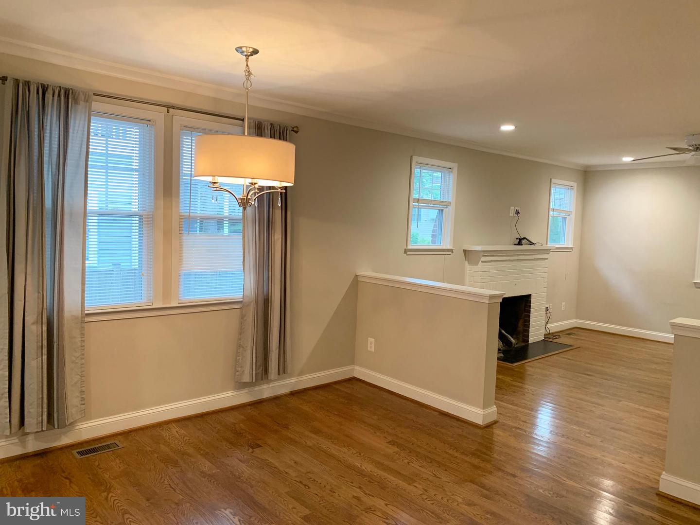 3528 14TH ST N, ARLINGTON, Virginia 22201, 6 Bedrooms Bedrooms, ,5 BathroomsBathrooms,Residential,For sale,3528 14TH ST N,VAAR2057134 MLS # VAAR2057134