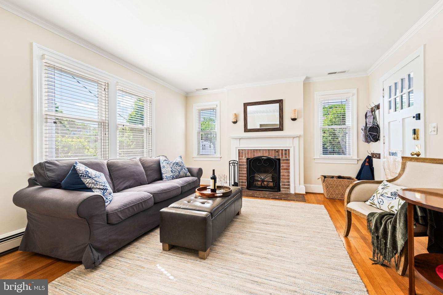 13 W MASONIC VIEW AVE, ALEXANDRIA, Virginia 22301, 4 Bedrooms Bedrooms, ,3 BathroomsBathrooms,Residential,For sale,13 W MASONIC VIEW AVE,VAAX2045066 MLS # VAAX2045066