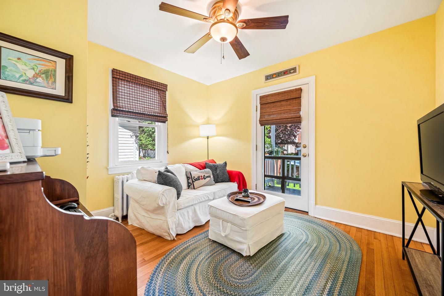 13 W MASONIC VIEW AVE, ALEXANDRIA, Virginia 22301, 4 Bedrooms Bedrooms, ,3 BathroomsBathrooms,Residential,For sale,13 W MASONIC VIEW AVE,VAAX2045066 MLS # VAAX2045066