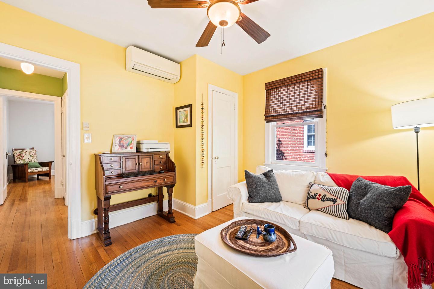 13 W MASONIC VIEW AVE, ALEXANDRIA, Virginia 22301, 4 Bedrooms Bedrooms, ,3 BathroomsBathrooms,Residential,For sale,13 W MASONIC VIEW AVE,VAAX2045066 MLS # VAAX2045066