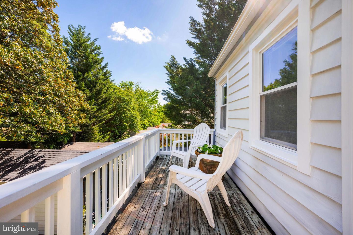 13 W MASONIC VIEW AVE, ALEXANDRIA, Virginia 22301, 4 Bedrooms Bedrooms, ,3 BathroomsBathrooms,Residential,For sale,13 W MASONIC VIEW AVE,VAAX2045066 MLS # VAAX2045066