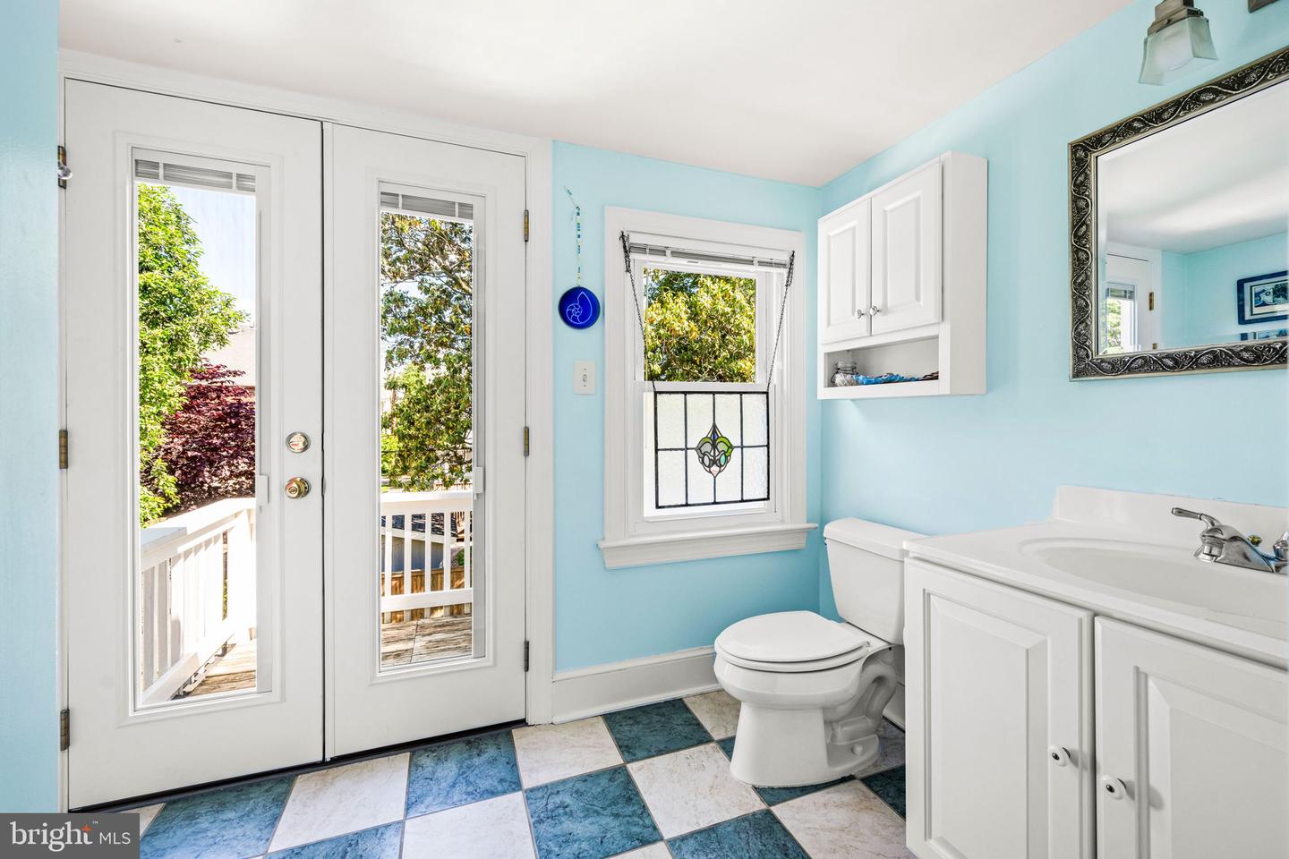 13 W MASONIC VIEW AVE, ALEXANDRIA, Virginia 22301, 4 Bedrooms Bedrooms, ,3 BathroomsBathrooms,Residential,For sale,13 W MASONIC VIEW AVE,VAAX2045066 MLS # VAAX2045066