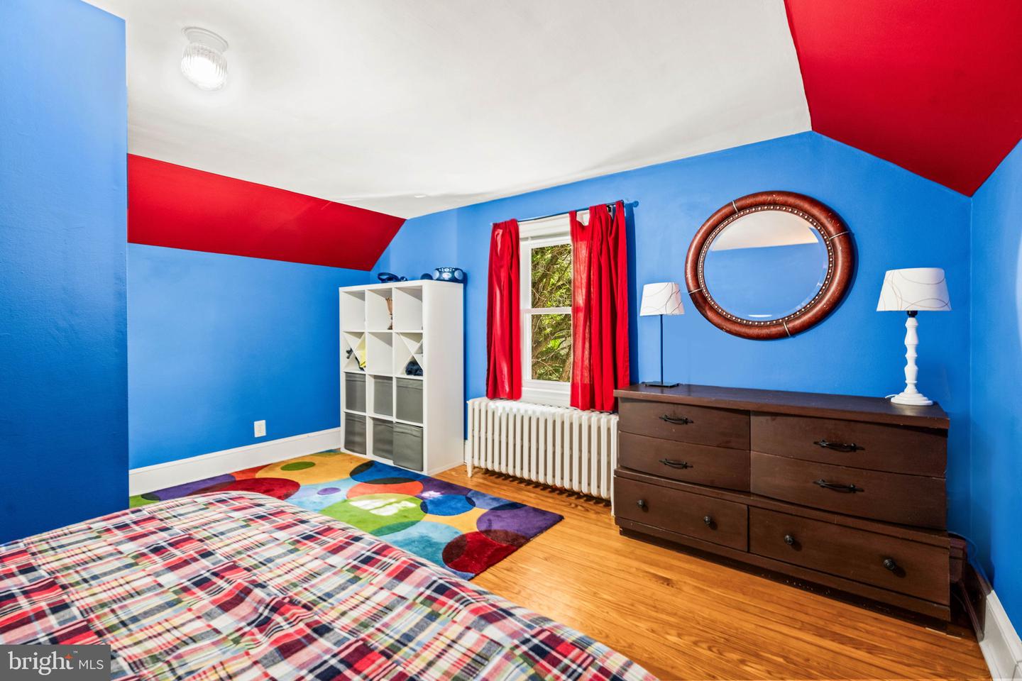 13 W MASONIC VIEW AVE, ALEXANDRIA, Virginia 22301, 4 Bedrooms Bedrooms, ,3 BathroomsBathrooms,Residential,For sale,13 W MASONIC VIEW AVE,VAAX2045066 MLS # VAAX2045066
