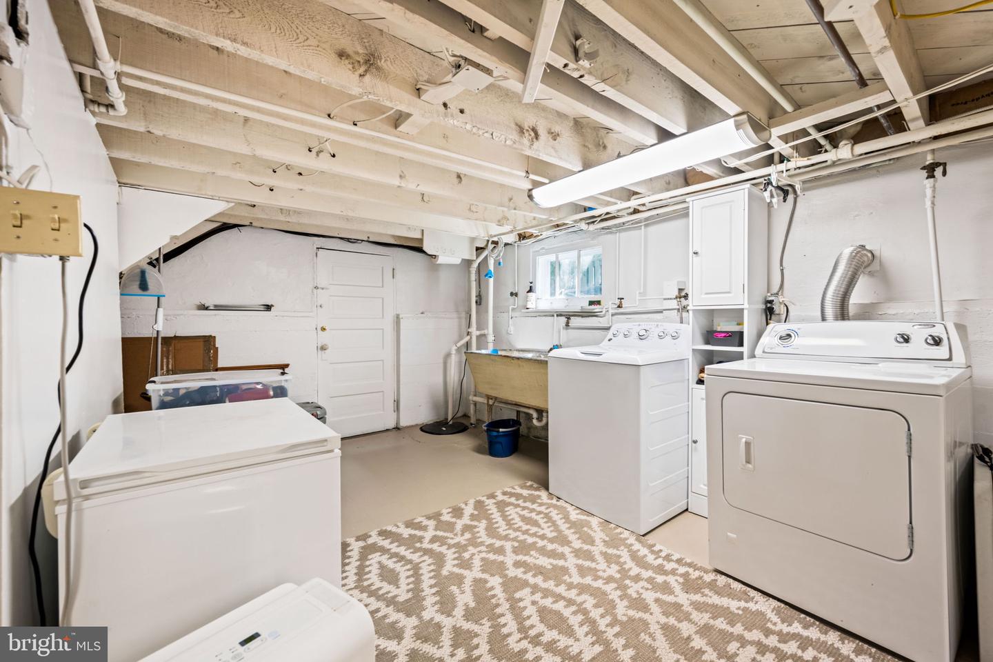 13 W MASONIC VIEW AVE, ALEXANDRIA, Virginia 22301, 4 Bedrooms Bedrooms, ,3 BathroomsBathrooms,Residential,For sale,13 W MASONIC VIEW AVE,VAAX2045066 MLS # VAAX2045066