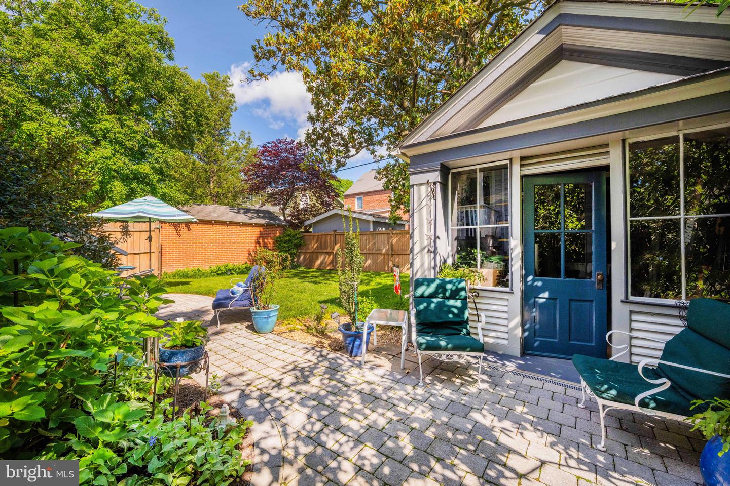 13 W MASONIC VIEW AVE, ALEXANDRIA, Virginia 22301, 4 Bedrooms Bedrooms, ,3 BathroomsBathrooms,Residential,For sale,13 W MASONIC VIEW AVE,VAAX2045066 MLS # VAAX2045066