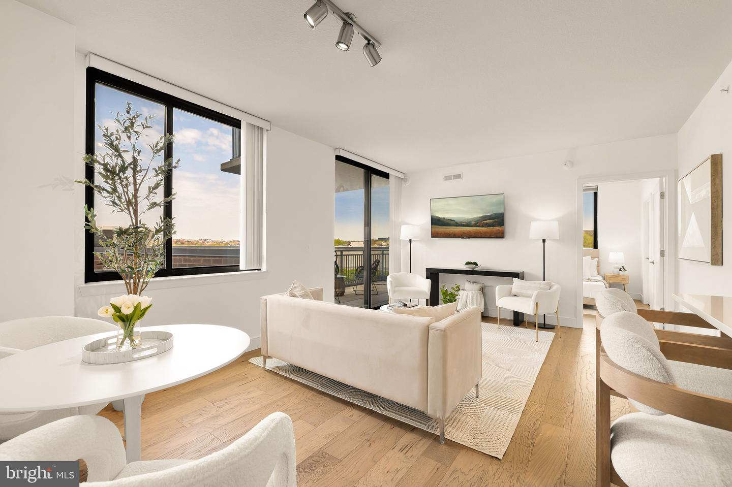 50 FLORIDA AVE NE #802, WASHINGTON, District Of Columbia 20002, 2 Bedrooms Bedrooms, ,2 BathroomsBathrooms,Residential,For sale,50 FLORIDA AVE NE #802,DCDC2199412 MLS # DCDC2199412
