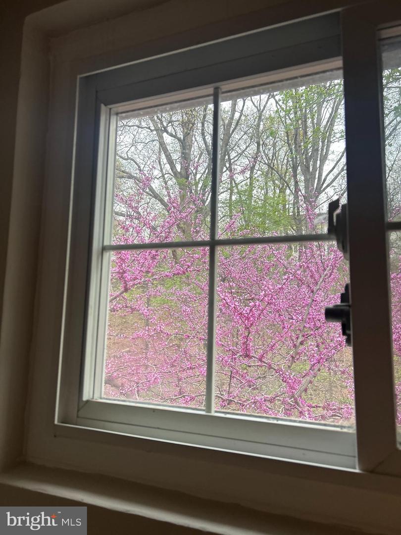 3327 VALLEY DR #702, ALEXANDRIA, Virginia 22302, 2 Bedrooms Bedrooms, ,1 BathroomBathrooms,Residential,For sale,3327 VALLEY DR #702,VAAX2045090 MLS # VAAX2045090