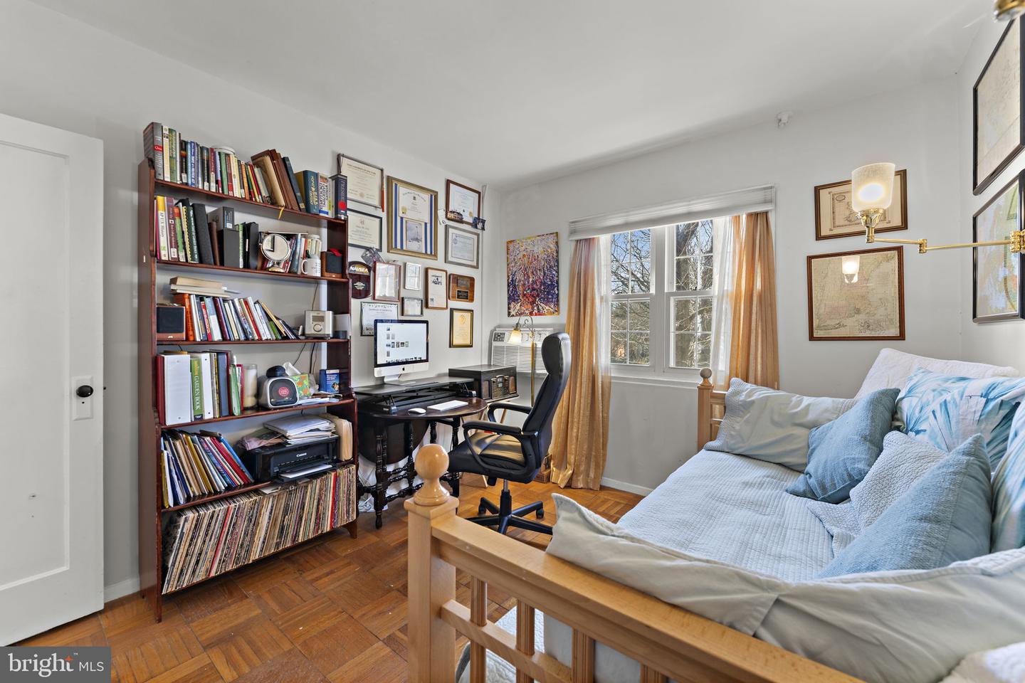 3327 VALLEY DR #702, ALEXANDRIA, Virginia 22302, 2 Bedrooms Bedrooms, ,1 BathroomBathrooms,Residential,For sale,3327 VALLEY DR #702,VAAX2045090 MLS # VAAX2045090