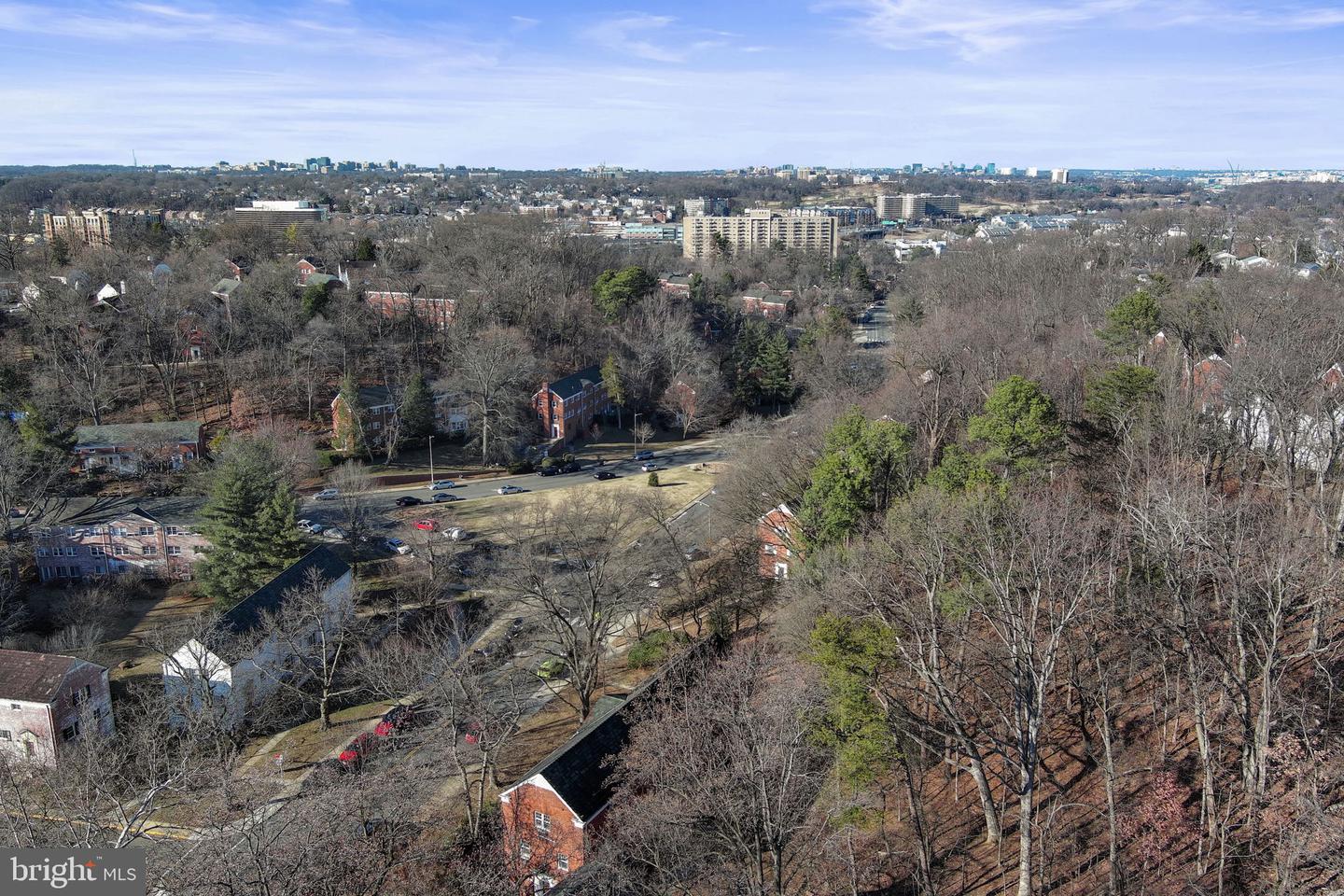 3327 VALLEY DR #702, ALEXANDRIA, Virginia 22302, 2 Bedrooms Bedrooms, ,1 BathroomBathrooms,Residential,For sale,3327 VALLEY DR #702,VAAX2045090 MLS # VAAX2045090