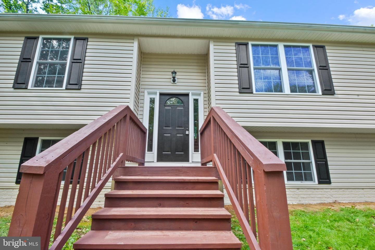 5590 JEFFERSONTON, JEFFERSONTON, Virginia 22724, 4 Bedrooms Bedrooms, ,3 BathroomsBathrooms,Residential,For sale,5590 JEFFERSONTON,VACU2010508 MLS # VACU2010508