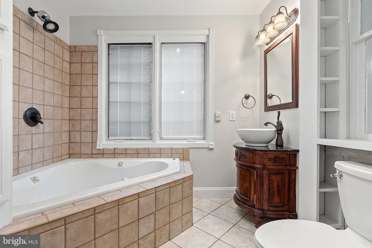 5286 MAIN ST, STEPHENS CITY, Virginia 22655, 3 Bedrooms Bedrooms, ,2 BathroomsBathrooms,Residential,For sale,5286 MAIN ST,VAFV2033994 MLS # VAFV2033994