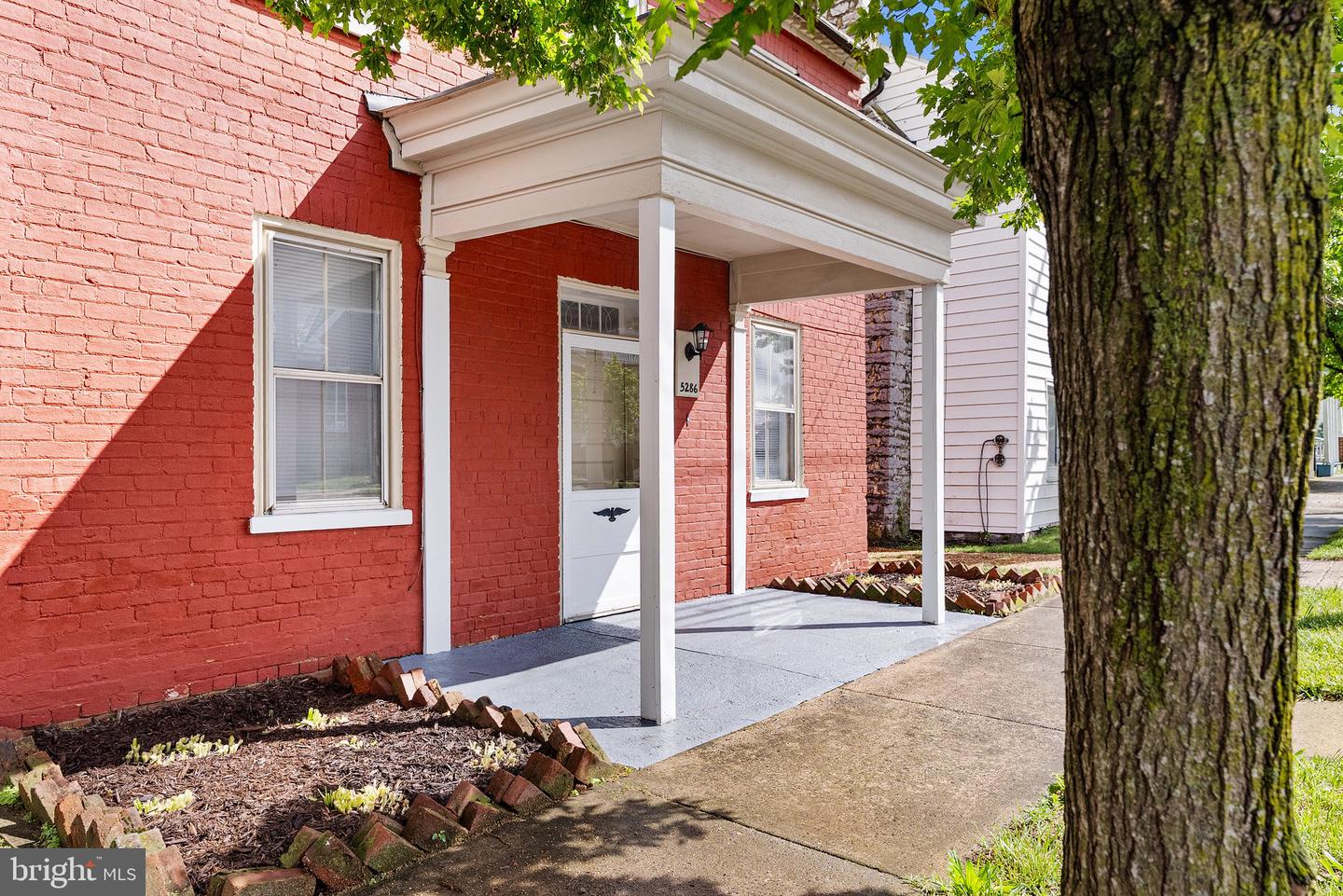 5286 MAIN ST, STEPHENS CITY, Virginia 22655, 3 Bedrooms Bedrooms, ,2 BathroomsBathrooms,Residential,For sale,5286 MAIN ST,VAFV2033994 MLS # VAFV2033994
