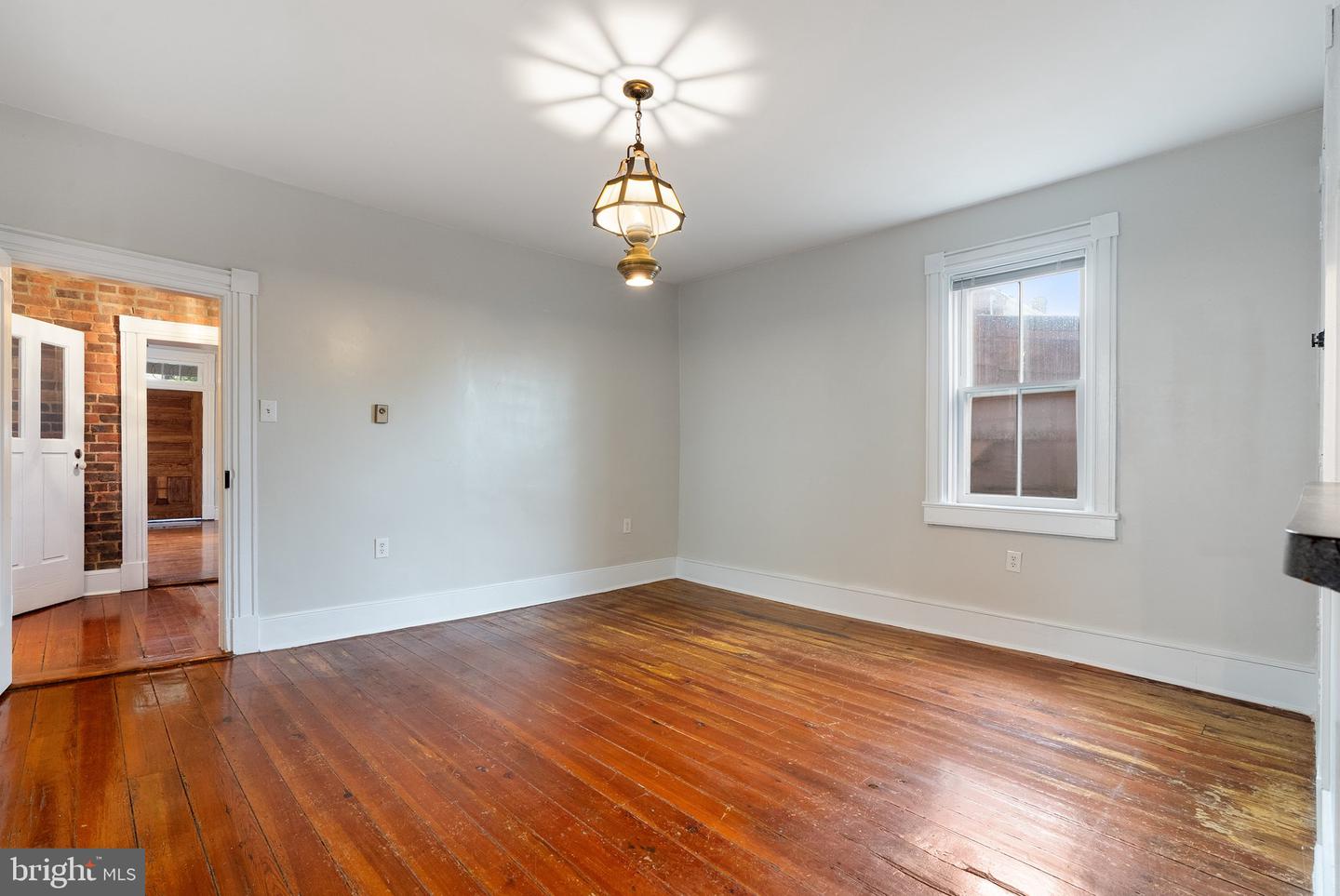 5286 MAIN ST, STEPHENS CITY, Virginia 22655, 3 Bedrooms Bedrooms, ,2 BathroomsBathrooms,Residential,For sale,5286 MAIN ST,VAFV2033994 MLS # VAFV2033994