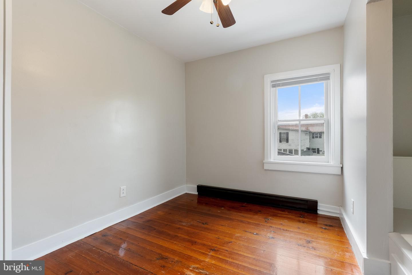 5286 MAIN ST, STEPHENS CITY, Virginia 22655, 3 Bedrooms Bedrooms, ,2 BathroomsBathrooms,Residential,For sale,5286 MAIN ST,VAFV2033994 MLS # VAFV2033994