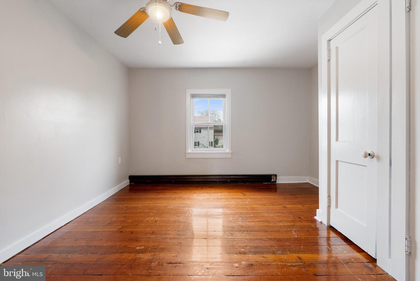 5286 MAIN ST, STEPHENS CITY, Virginia 22655, 3 Bedrooms Bedrooms, ,2 BathroomsBathrooms,Residential,For sale,5286 MAIN ST,VAFV2033994 MLS # VAFV2033994