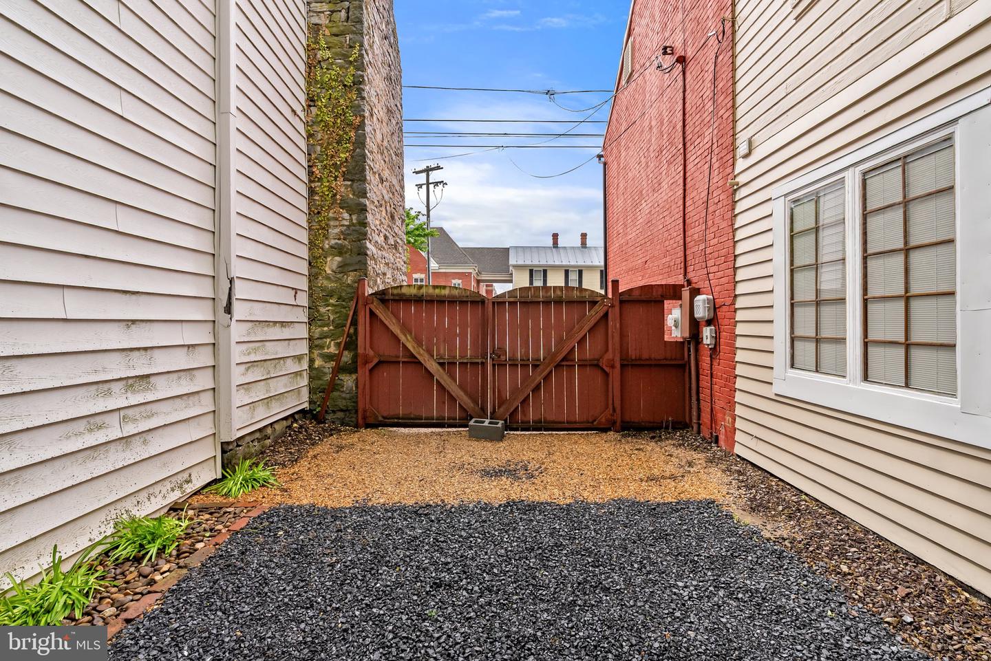 5286 MAIN ST, STEPHENS CITY, Virginia 22655, 3 Bedrooms Bedrooms, ,2 BathroomsBathrooms,Residential,For sale,5286 MAIN ST,VAFV2033994 MLS # VAFV2033994