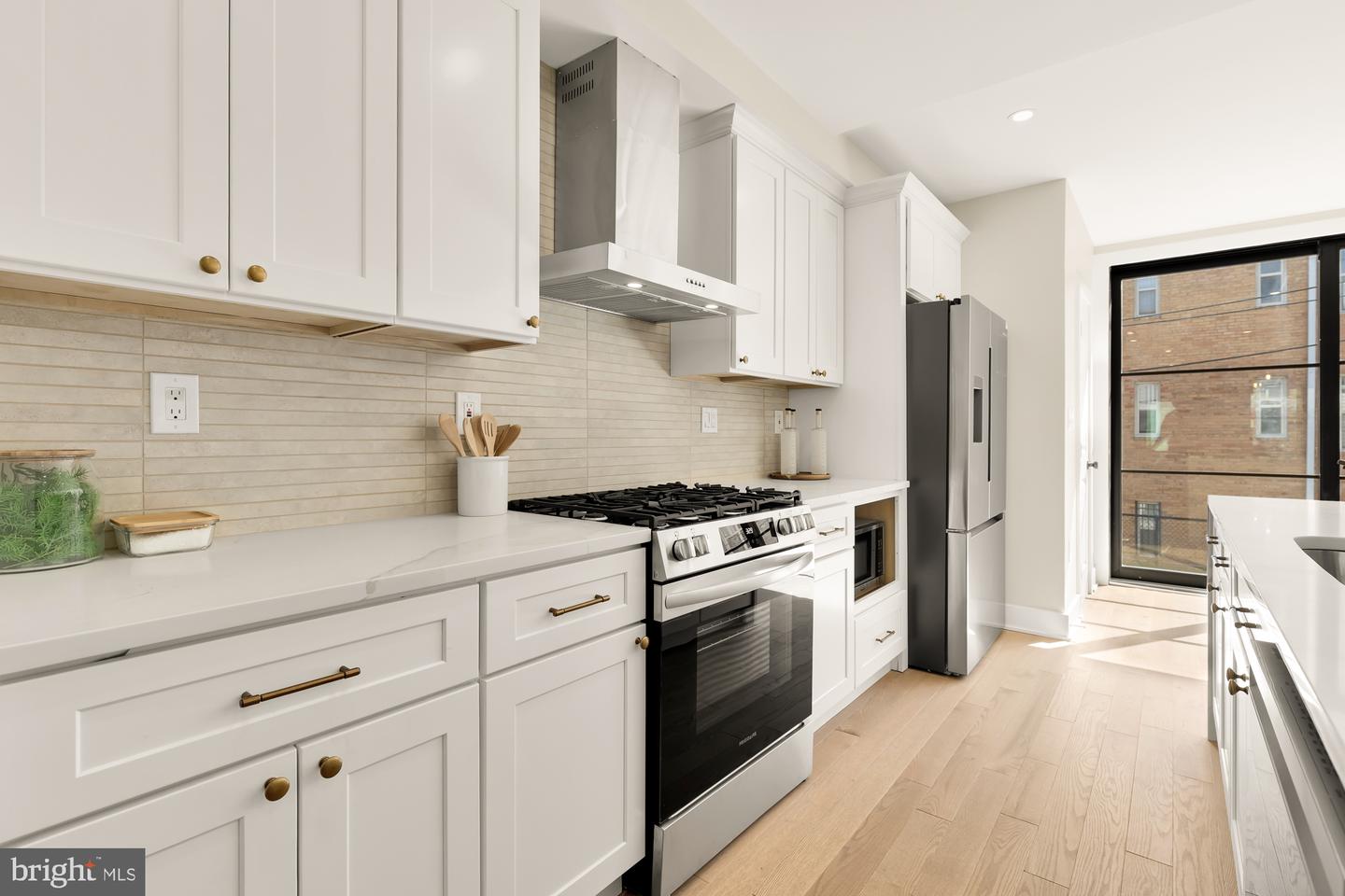 1414 PARKWOOD PL NW, WASHINGTON, District Of Columbia 20010, 4 Bedrooms Bedrooms, ,3 BathroomsBathrooms,Residential,For sale,1414 PARKWOOD PL NW,DCDC2199490 MLS # DCDC2199490