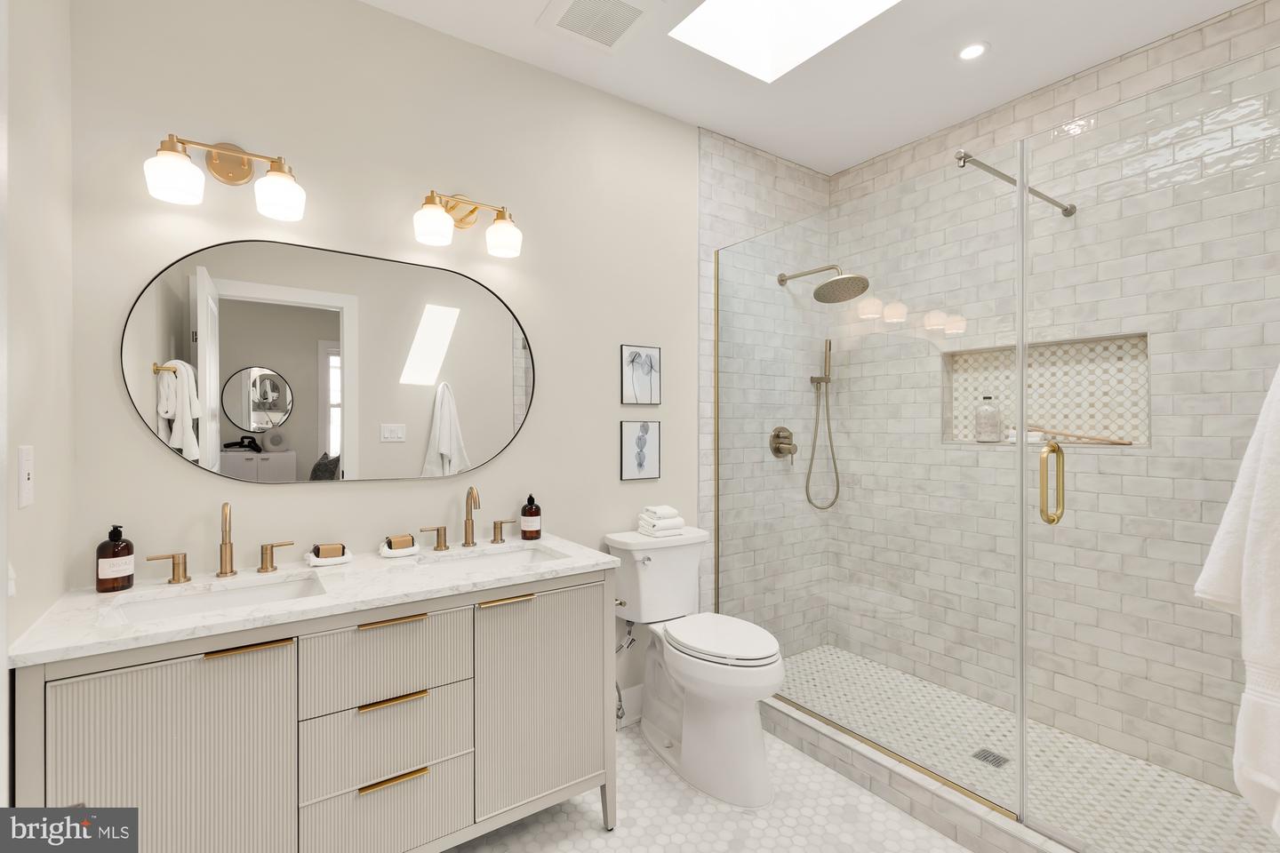 1414 PARKWOOD PL NW, WASHINGTON, District Of Columbia 20010, 4 Bedrooms Bedrooms, ,3 BathroomsBathrooms,Residential,For sale,1414 PARKWOOD PL NW,DCDC2199490 MLS # DCDC2199490