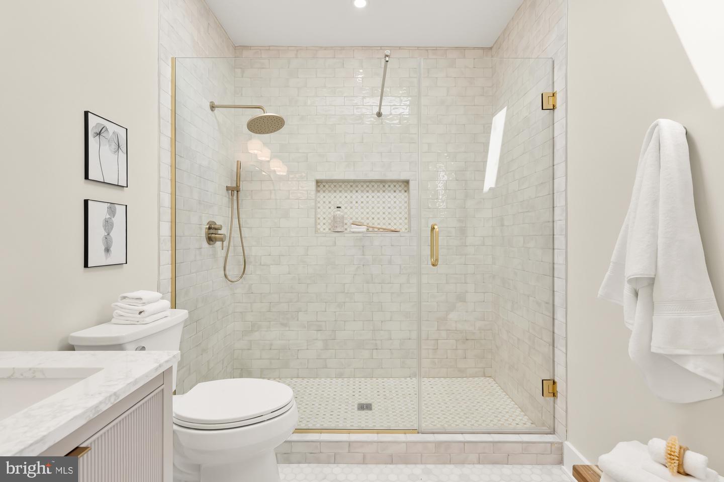 1414 PARKWOOD PL NW, WASHINGTON, District Of Columbia 20010, 4 Bedrooms Bedrooms, ,3 BathroomsBathrooms,Residential,For sale,1414 PARKWOOD PL NW,DCDC2199490 MLS # DCDC2199490