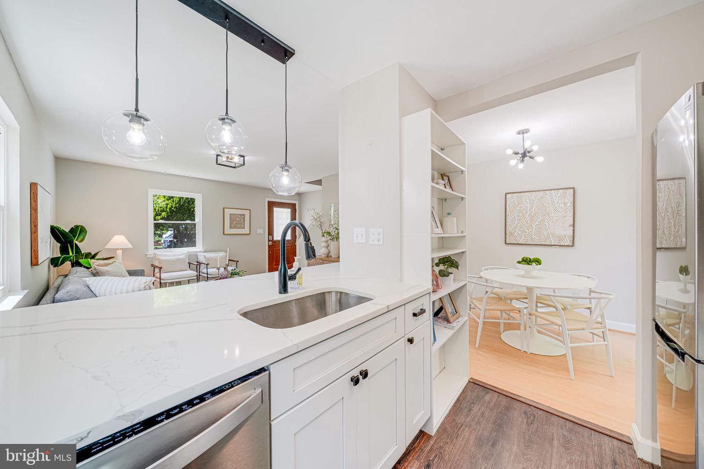 841 S IRVING ST, ARLINGTON, Virginia 22204, 2 Bedrooms Bedrooms, ,1 BathroomBathrooms,Residential,For sale,841 S IRVING ST,VAAR2057158 MLS # VAAR2057158