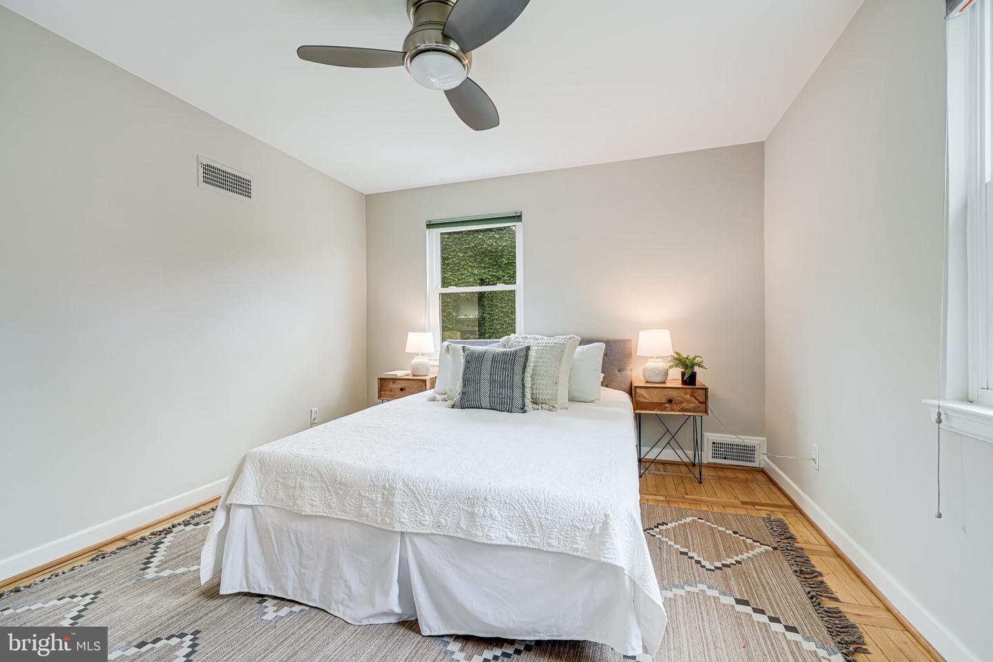 841 S IRVING ST, ARLINGTON, Virginia 22204, 2 Bedrooms Bedrooms, ,1 BathroomBathrooms,Residential,For sale,841 S IRVING ST,VAAR2057158 MLS # VAAR2057158