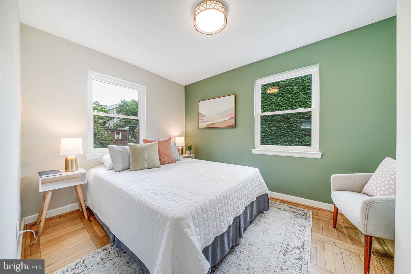 841 S IRVING ST, ARLINGTON, Virginia 22204, 2 Bedrooms Bedrooms, ,1 BathroomBathrooms,Residential,For sale,841 S IRVING ST,VAAR2057158 MLS # VAAR2057158
