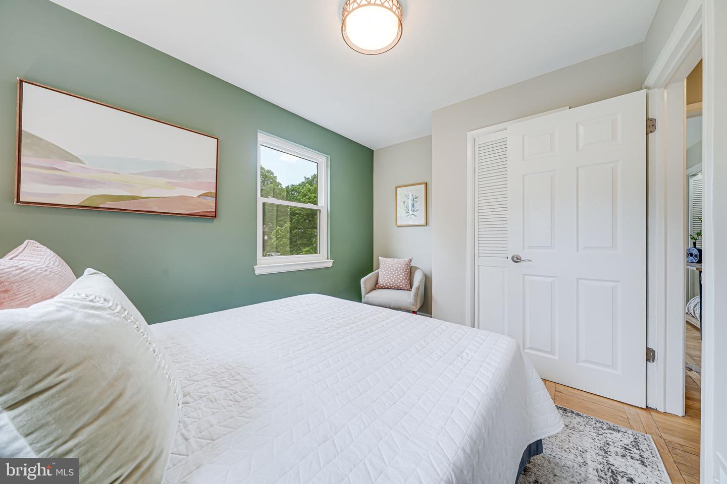 841 S IRVING ST, ARLINGTON, Virginia 22204, 2 Bedrooms Bedrooms, ,1 BathroomBathrooms,Residential,For sale,841 S IRVING ST,VAAR2057158 MLS # VAAR2057158
