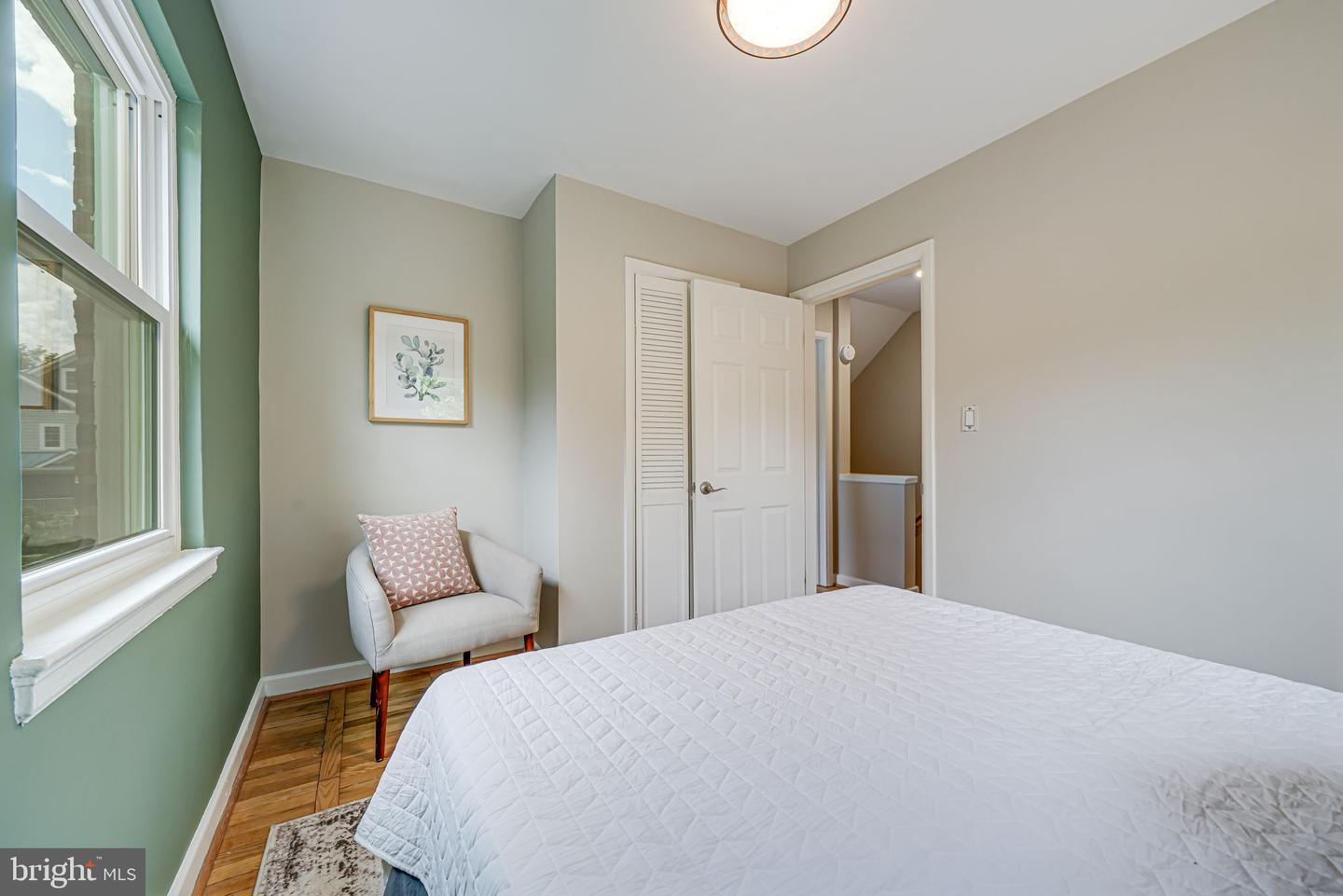 841 S IRVING ST, ARLINGTON, Virginia 22204, 2 Bedrooms Bedrooms, ,1 BathroomBathrooms,Residential,For sale,841 S IRVING ST,VAAR2057158 MLS # VAAR2057158