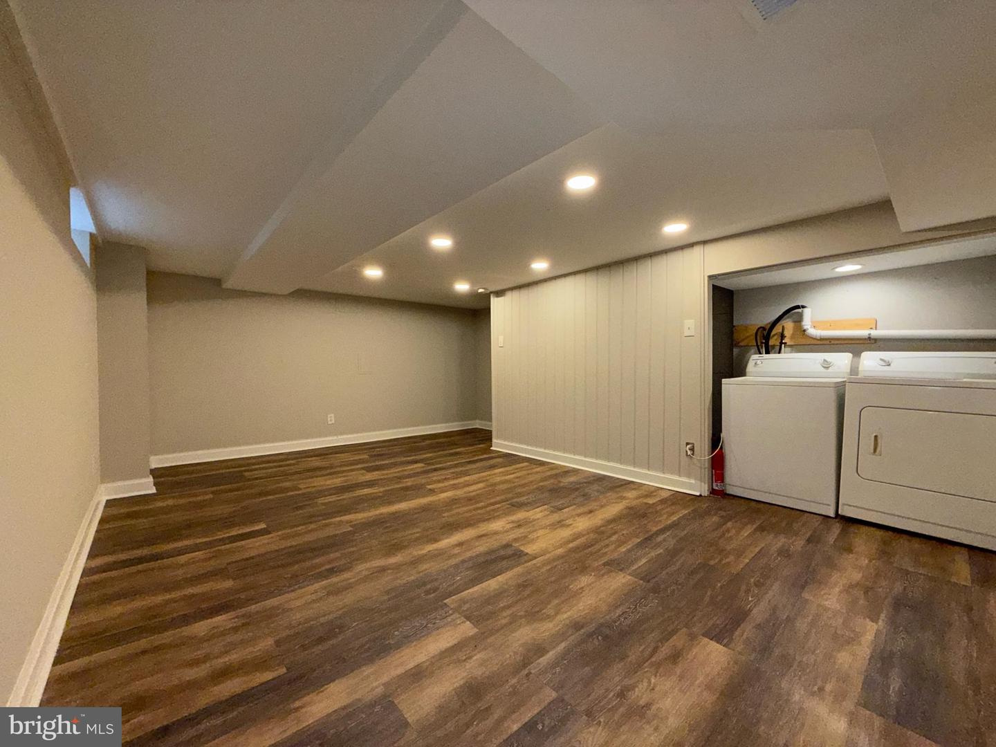 841 S IRVING ST, ARLINGTON, Virginia 22204, 2 Bedrooms Bedrooms, ,1 BathroomBathrooms,Residential,For sale,841 S IRVING ST,VAAR2057158 MLS # VAAR2057158