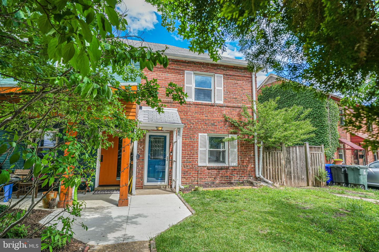 841 S IRVING ST, ARLINGTON, Virginia 22204, 2 Bedrooms Bedrooms, ,1 BathroomBathrooms,Residential,For sale,841 S IRVING ST,VAAR2057158 MLS # VAAR2057158