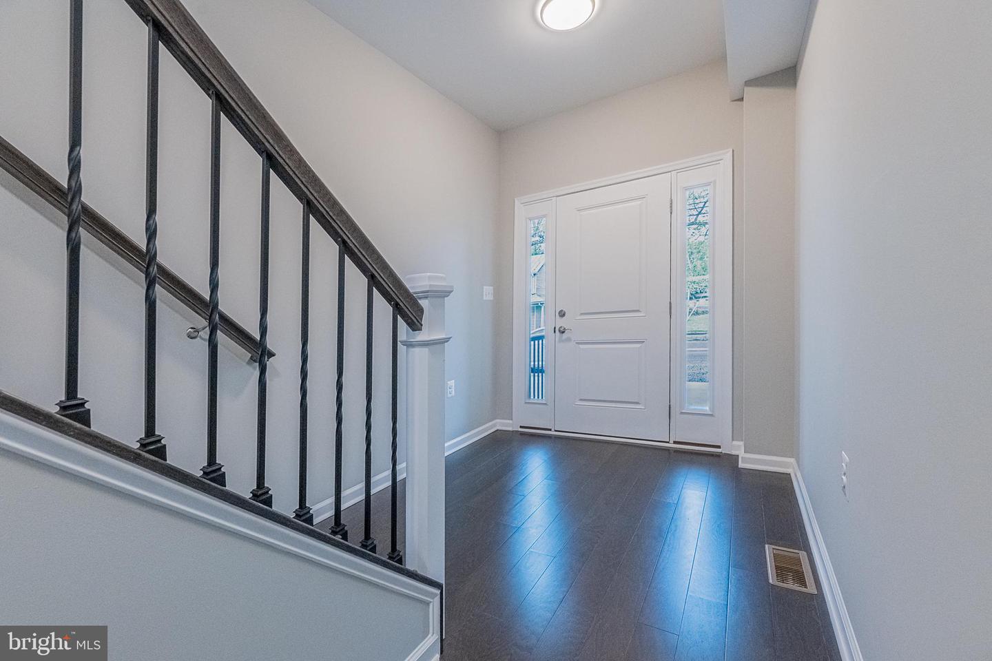 120 E MAIN ST, BOYCE, Virginia 22620, 4 Bedrooms Bedrooms, 10 Rooms Rooms,3 BathroomsBathrooms,Residential,For sale,120 E MAIN ST,VACL2003718 MLS # VACL2003718