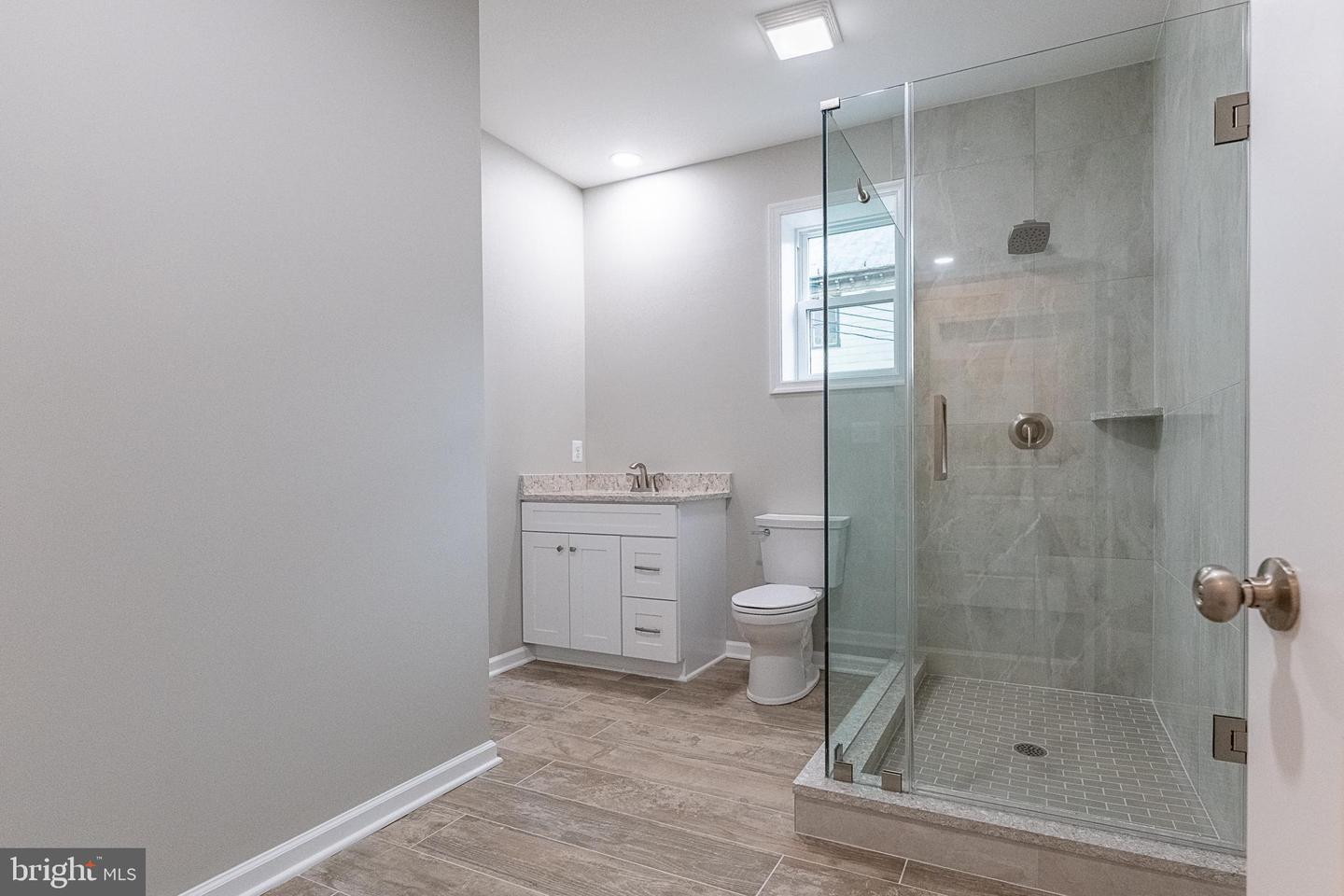 120 E MAIN ST, BOYCE, Virginia 22620, 4 Bedrooms Bedrooms, 10 Rooms Rooms,3 BathroomsBathrooms,Residential,For sale,120 E MAIN ST,VACL2003718 MLS # VACL2003718