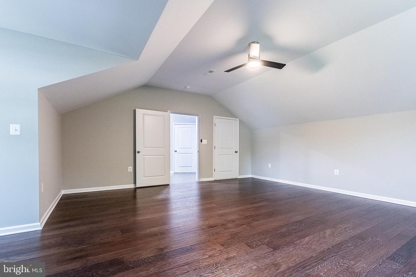 120 E MAIN ST, BOYCE, Virginia 22620, 4 Bedrooms Bedrooms, 10 Rooms Rooms,3 BathroomsBathrooms,Residential,For sale,120 E MAIN ST,VACL2003718 MLS # VACL2003718