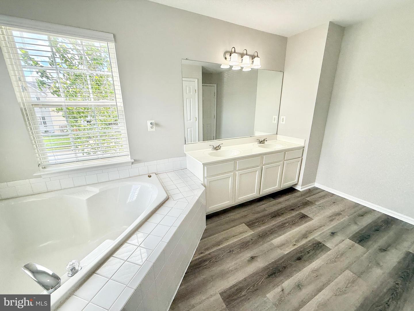 71 RIPLEY RD, STAFFORD, Virginia 22556, 5 Bedrooms Bedrooms, ,3 BathroomsBathrooms,Residential,For sale,71 RIPLEY RD,VAST2038600 MLS # VAST2038600