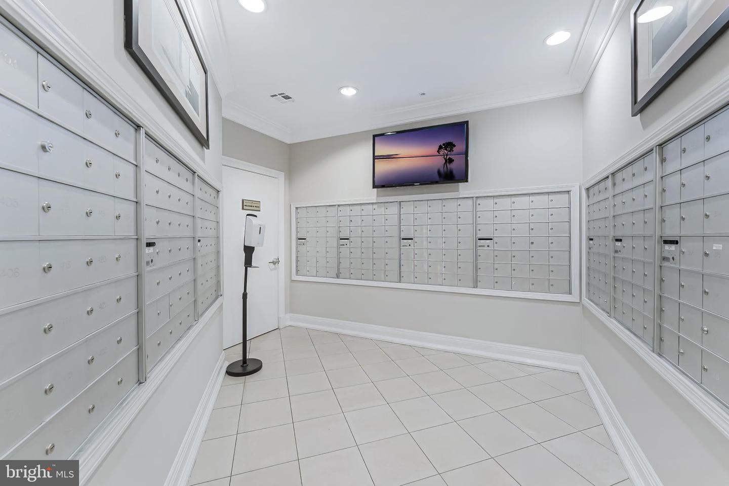 12000 MARKET ST #149, RESTON, Virginia 20190, 1 Bedroom Bedrooms, ,1 BathroomBathrooms,Residential,For sale,12000 MARKET ST #149,VAFX2239220 MLS # VAFX2239220