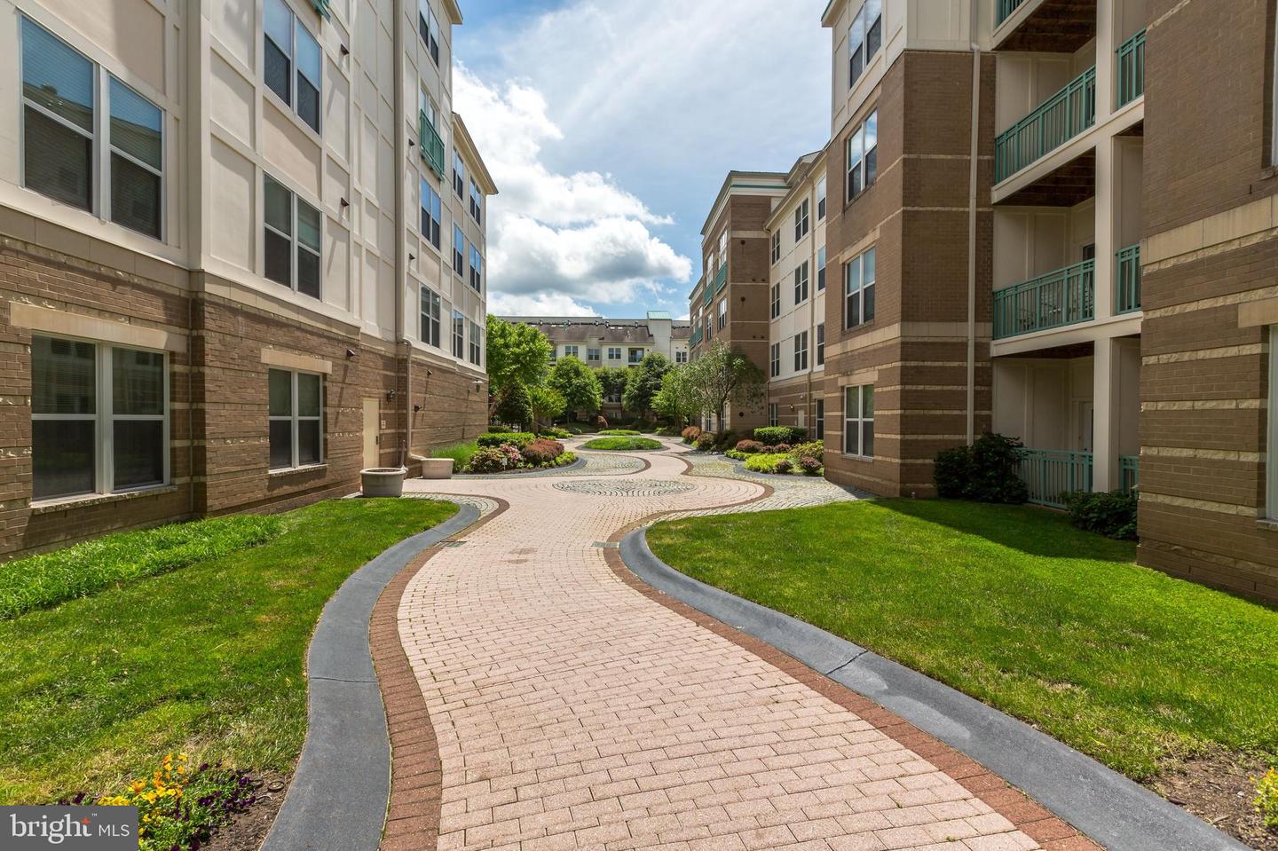 12000 MARKET ST #149, RESTON, Virginia 20190, 1 Bedroom Bedrooms, ,1 BathroomBathrooms,Residential,For sale,12000 MARKET ST #149,VAFX2239220 MLS # VAFX2239220