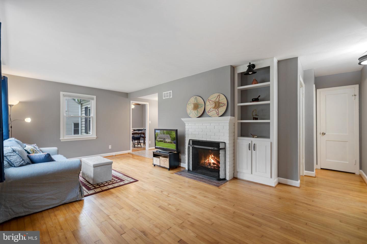6604 BARRETT RD, FALLS CHURCH, Virginia 22042, 3 Bedrooms Bedrooms, ,2 BathroomsBathrooms,Residential,For sale,6604 BARRETT RD,VAFX2239232 MLS # VAFX2239232