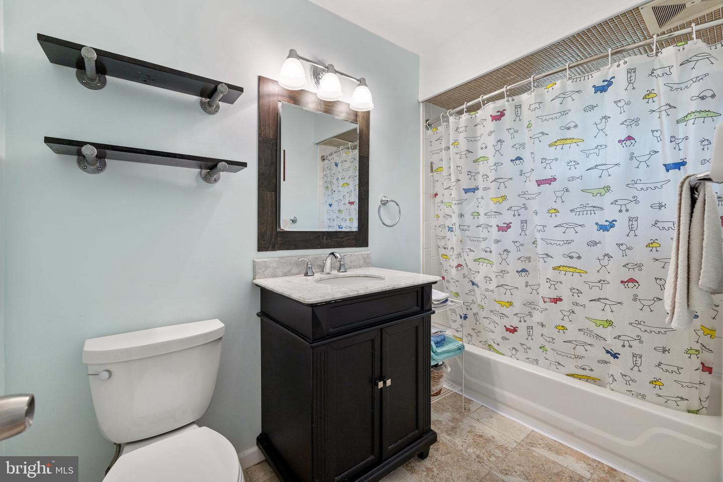 6604 BARRETT RD, FALLS CHURCH, Virginia 22042, 3 Bedrooms Bedrooms, ,2 BathroomsBathrooms,Residential,For sale,6604 BARRETT RD,VAFX2239232 MLS # VAFX2239232