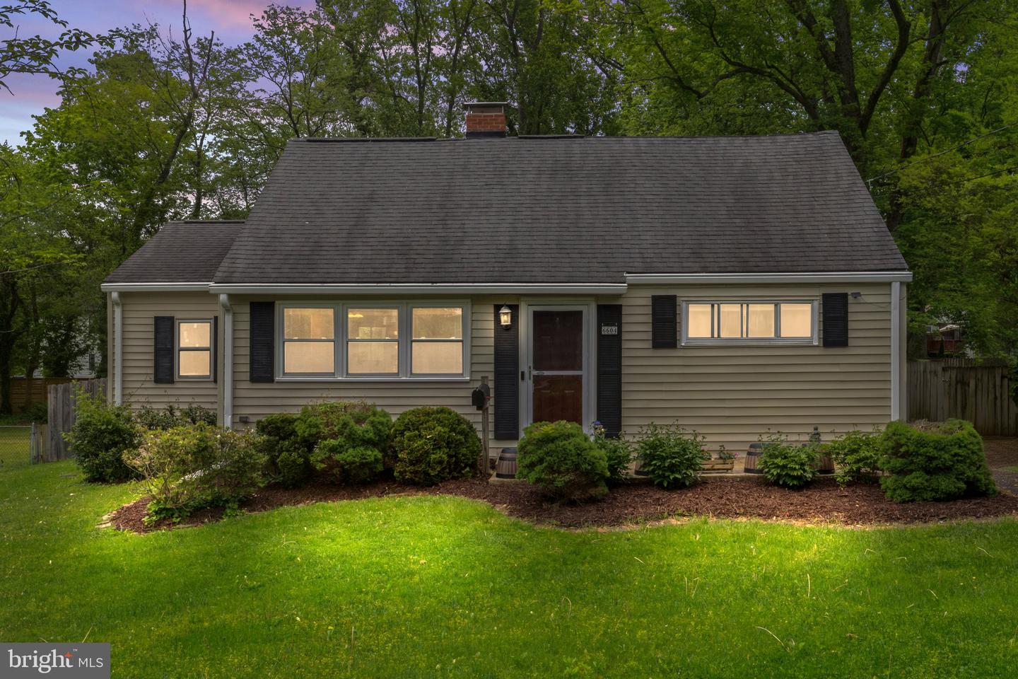 6604 BARRETT RD, FALLS CHURCH, Virginia 22042, 3 Bedrooms Bedrooms, ,2 BathroomsBathrooms,Residential,For sale,6604 BARRETT RD,VAFX2239232 MLS # VAFX2239232