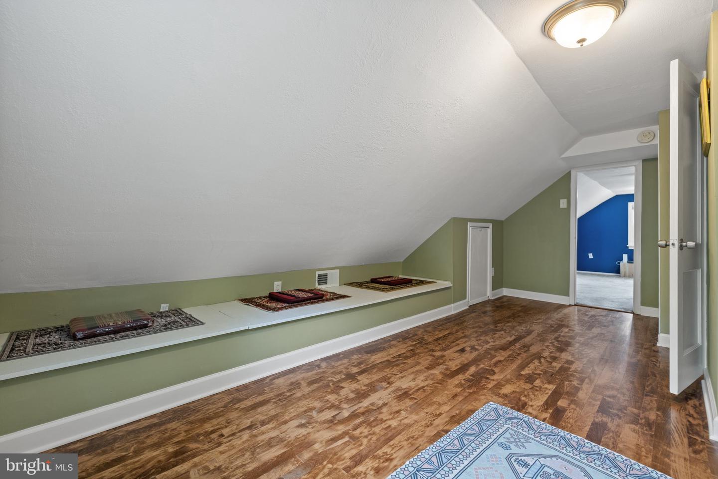 6604 BARRETT RD, FALLS CHURCH, Virginia 22042, 3 Bedrooms Bedrooms, ,2 BathroomsBathrooms,Residential,For sale,6604 BARRETT RD,VAFX2239232 MLS # VAFX2239232