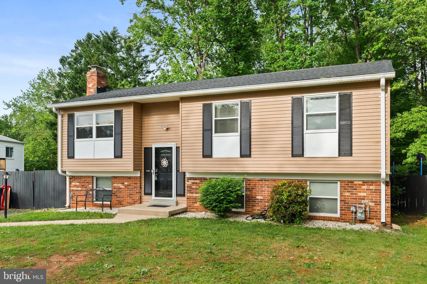 14373 SHETLAND CT, WOODBRIDGE, Virginia 22193, 5 Bedrooms Bedrooms, ,2 BathroomsBathrooms,Residential,For sale,14373 SHETLAND CT,VAPW2094206 MLS # VAPW2094206