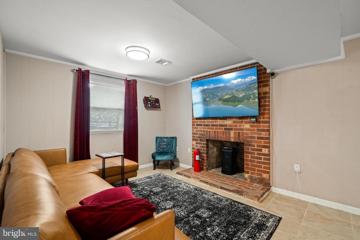 14373 SHETLAND CT, WOODBRIDGE, Virginia 22193, 5 Bedrooms Bedrooms, ,2 BathroomsBathrooms,Residential,For sale,14373 SHETLAND CT,VAPW2094206 MLS # VAPW2094206