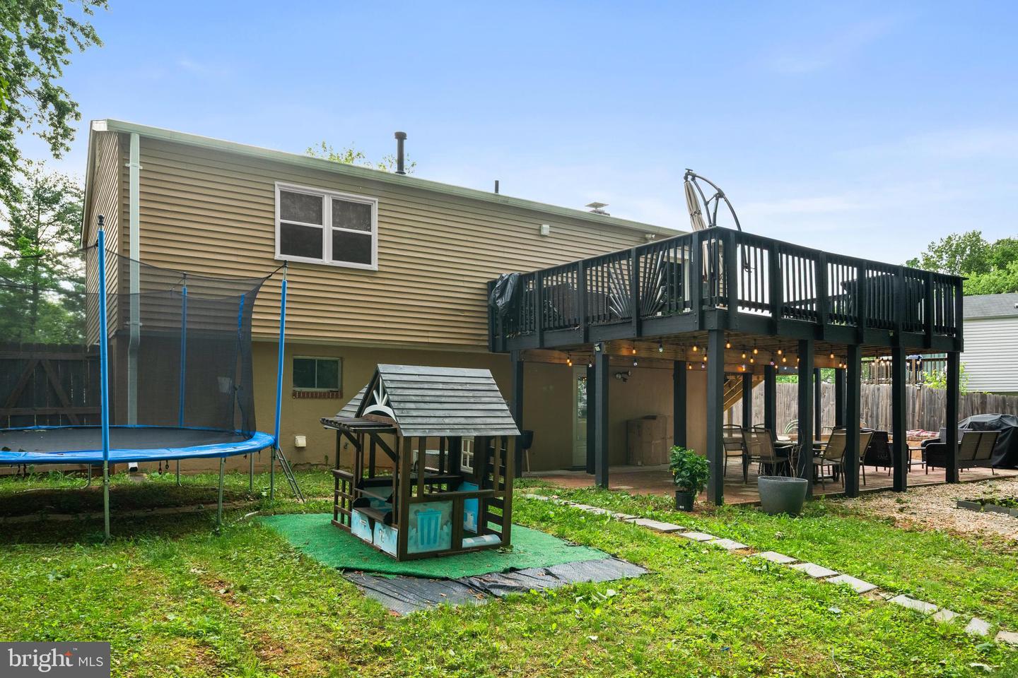 14373 SHETLAND CT, WOODBRIDGE, Virginia 22193, 5 Bedrooms Bedrooms, ,2 BathroomsBathrooms,Residential,For sale,14373 SHETLAND CT,VAPW2094206 MLS # VAPW2094206
