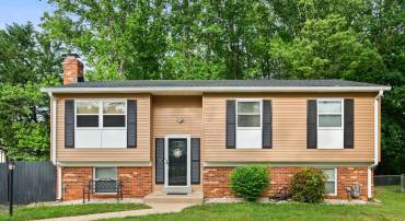 14373 SHETLAND CT, WOODBRIDGE, Virginia 22193, 5 Bedrooms Bedrooms, ,2 BathroomsBathrooms,Residential,For sale,14373 SHETLAND CT,VAPW2094206 MLS # VAPW2094206