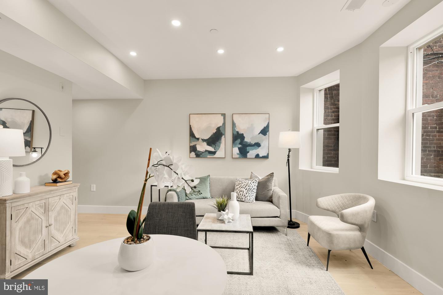 1708 16TH ST NW #2, WASHINGTON, District Of Columbia 20009, 1 Bedroom Bedrooms, ,1 BathroomBathrooms,Residential,For sale,1708 16TH ST NW #2,DCDC2199542 MLS # DCDC2199542