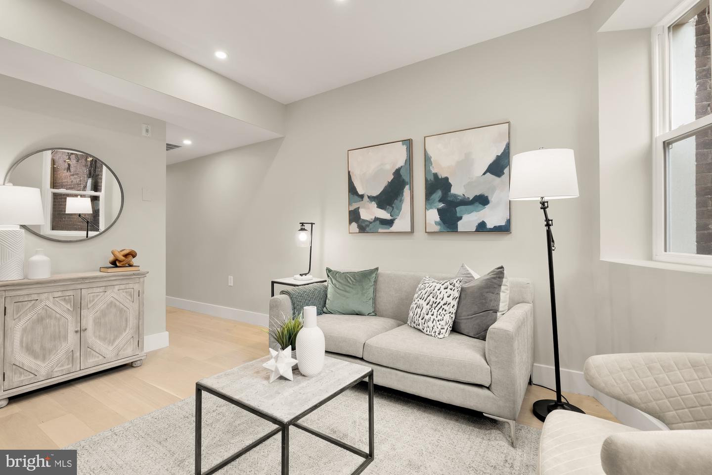 1708 16TH ST NW #2, WASHINGTON, District Of Columbia 20009, 1 Bedroom Bedrooms, ,1 BathroomBathrooms,Residential,For sale,1708 16TH ST NW #2,DCDC2199542 MLS # DCDC2199542