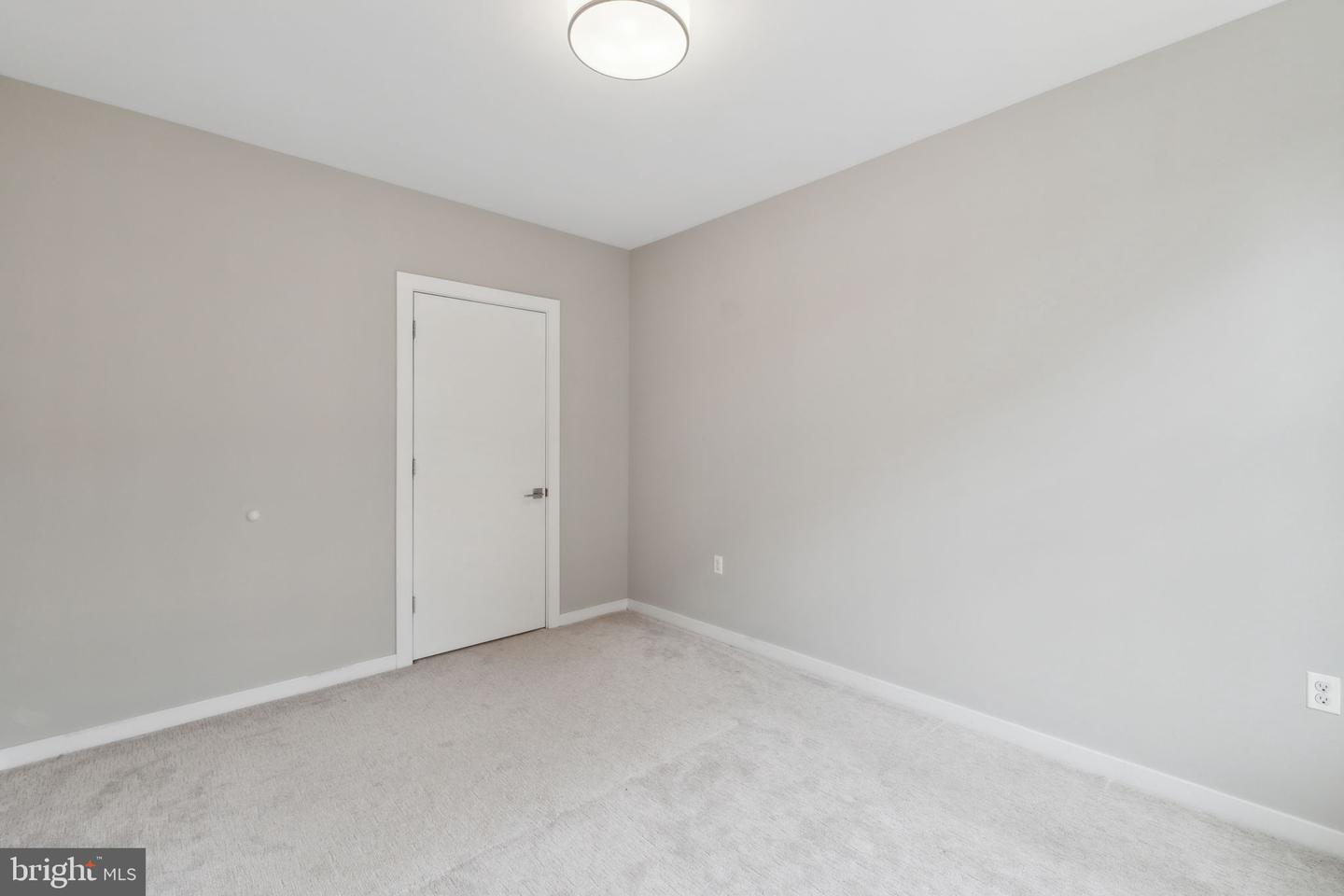 911 2ND ST NE #207, WASHINGTON, District Of Columbia 20002, 1 Bedroom Bedrooms, ,2 BathroomsBathrooms,Residential,For sale,911 2ND ST NE #207,DCDC2199484 MLS # DCDC2199484